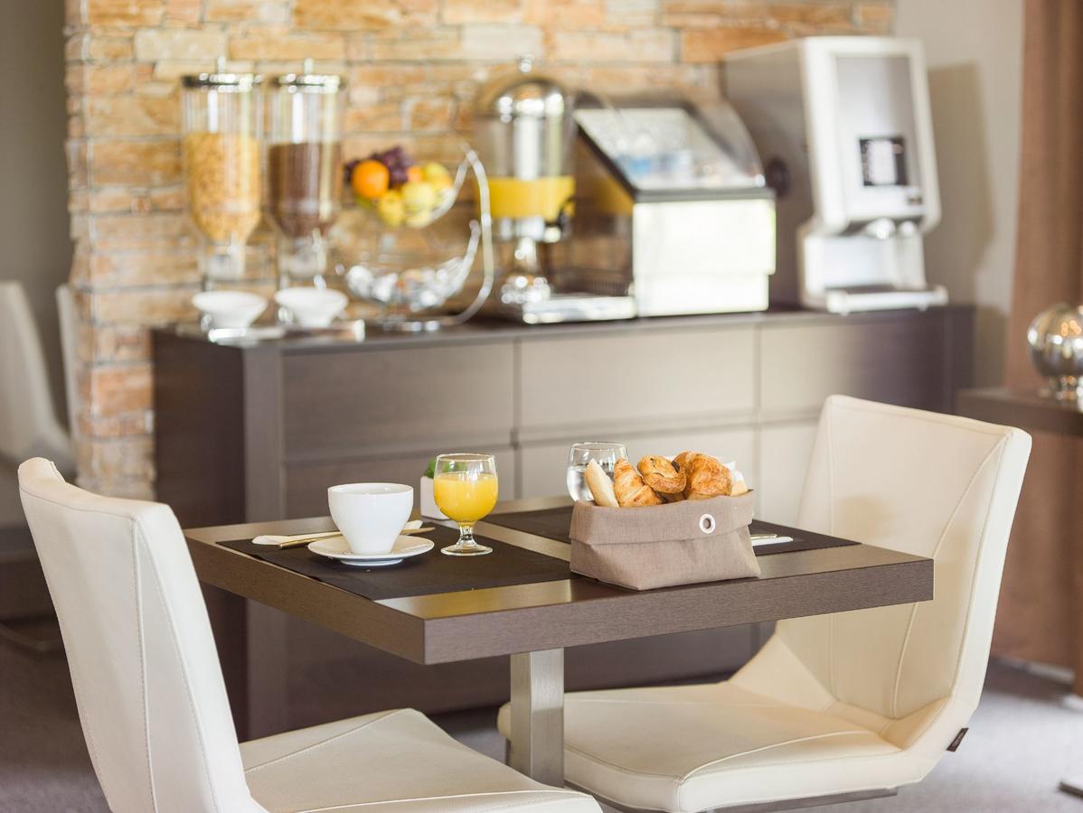 Hotel Marina Corsica Порто-Веккьо Экстерьер фото