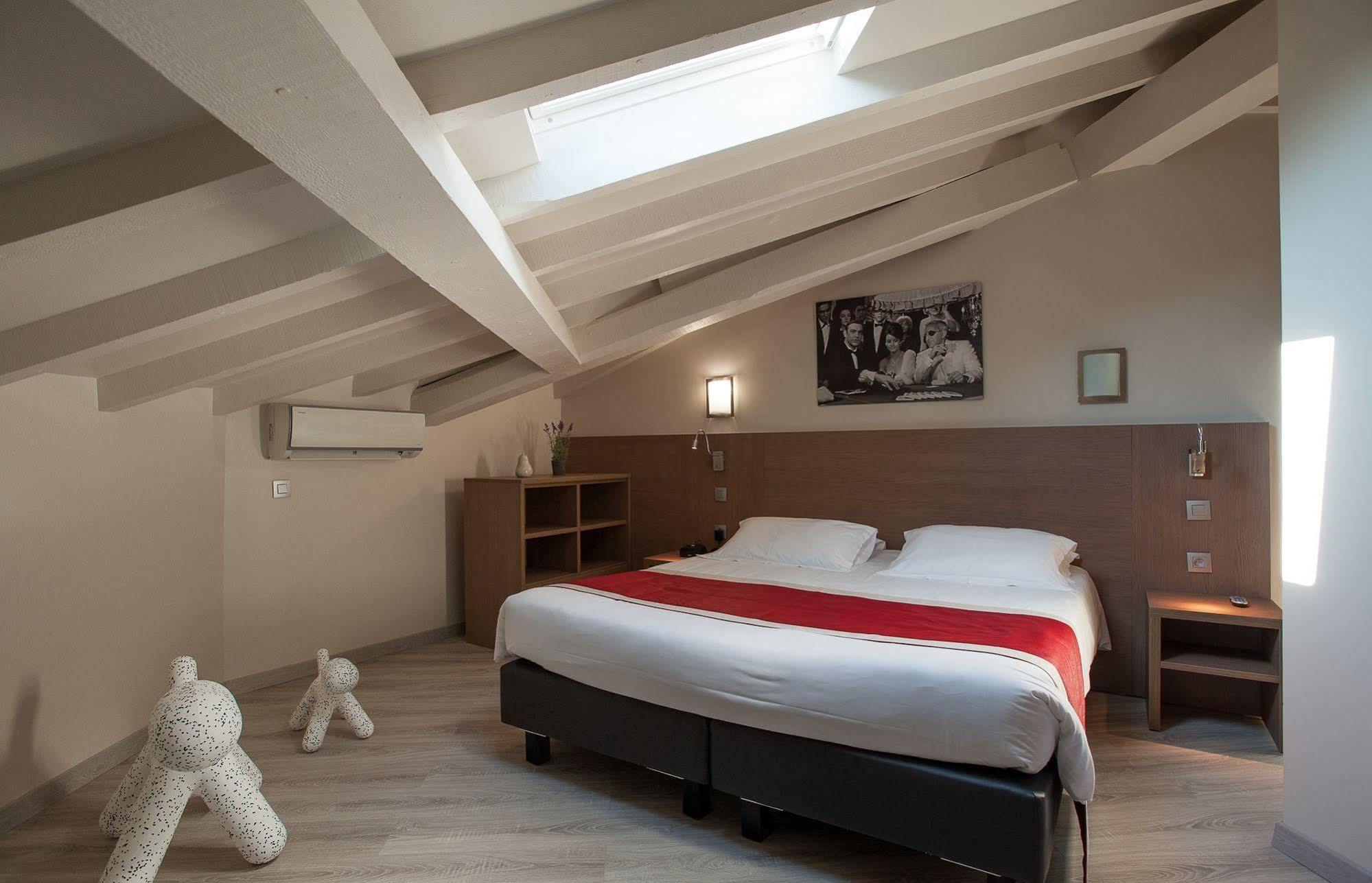 Hotel Marina Corsica Порто-Веккьо Экстерьер фото